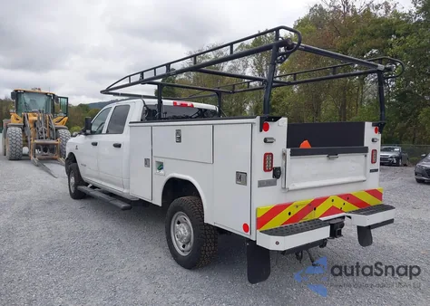 2022 Ram 2500 Tradesman 4X4 8' Box from USA, damaged, VIN 3C6UR5HL2NG272417